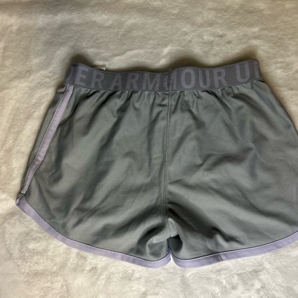 Under Armour Girls Large Shorts Gray and Purple - Picture 3 of 5